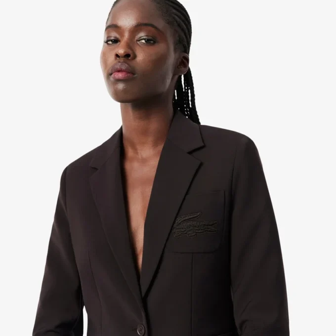 Blazer de lã com corte justo e logótipo bordado para mulher