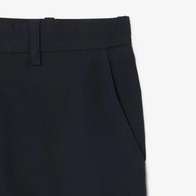 Calças chino de sarja de algodão com corte regular