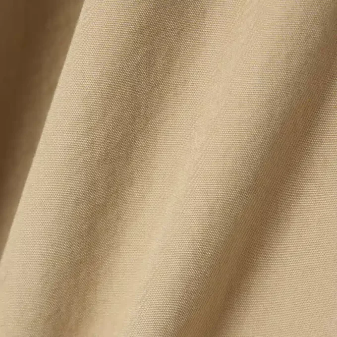 Calças chino de sarja de algodão com corte regular