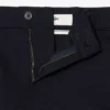 Calções bermudas chino em algodão elástico com corte regular