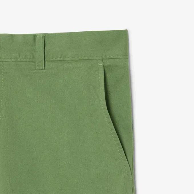 Calções chino em sarja elástica
