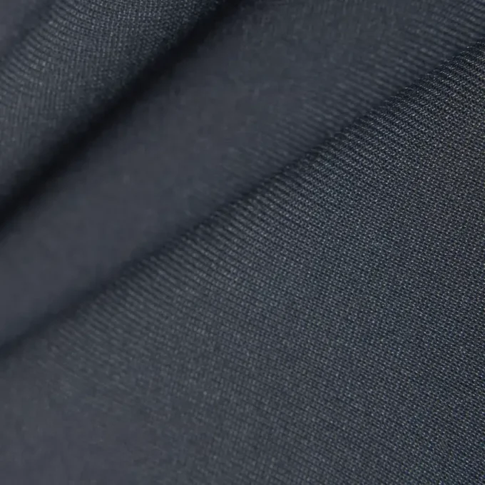 Calções Slim Fit para homem
