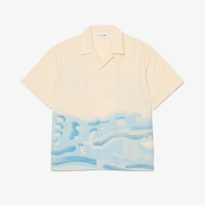 Camisa com riscas e crocodilo, corte descontraído