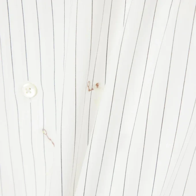 Camisa de algodão bordada com corte descontraído