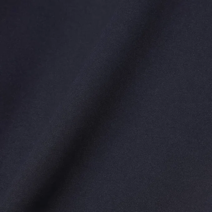 Camisa de corte justo em mistura de algodão e poliéster