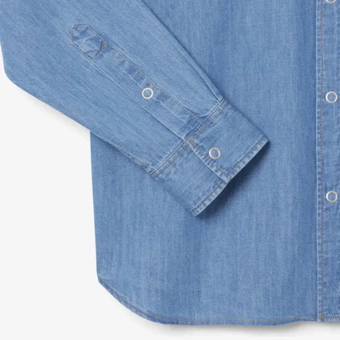Camisa de ganga leve de corte regular para homem