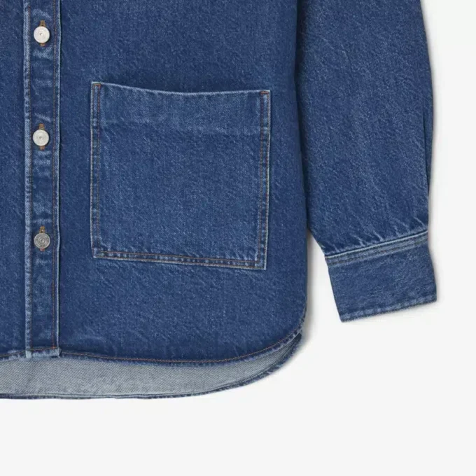 Camisa de ganga oversized para mulher
