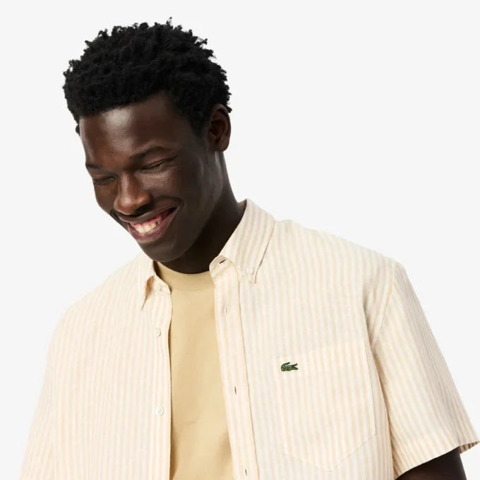 Camisa de linho de manga curta com corte regular para homem