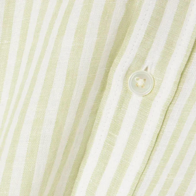 Camisa de linho de manga curta com corte regular para homem