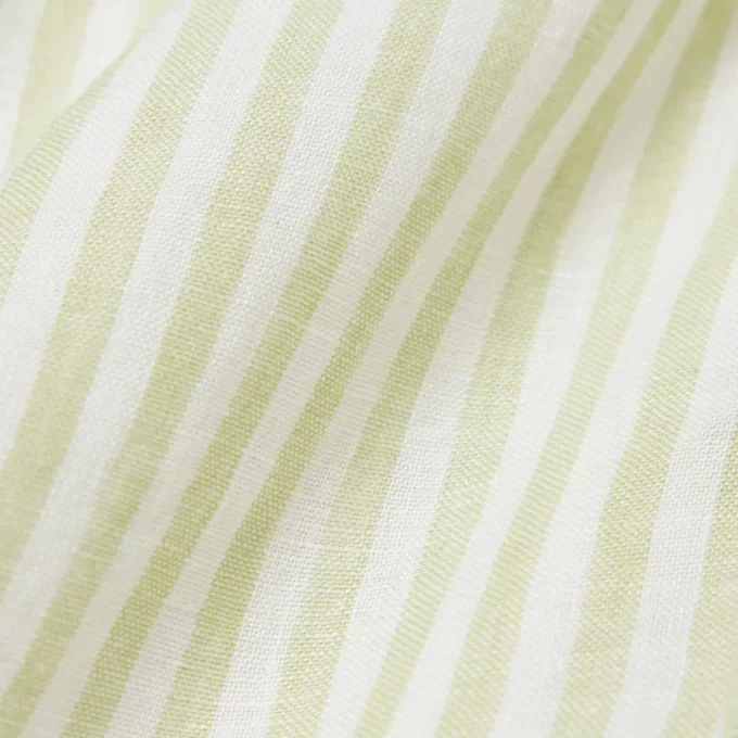 Camisa de linho às riscas de corte regular para homem