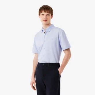 Camisa de manga curta com corte justo
