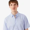 Camisa de manga curta com corte justo