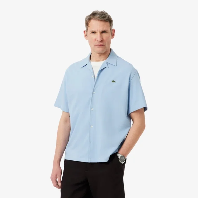 Camisa de manga curta em piqué com corte descontraído