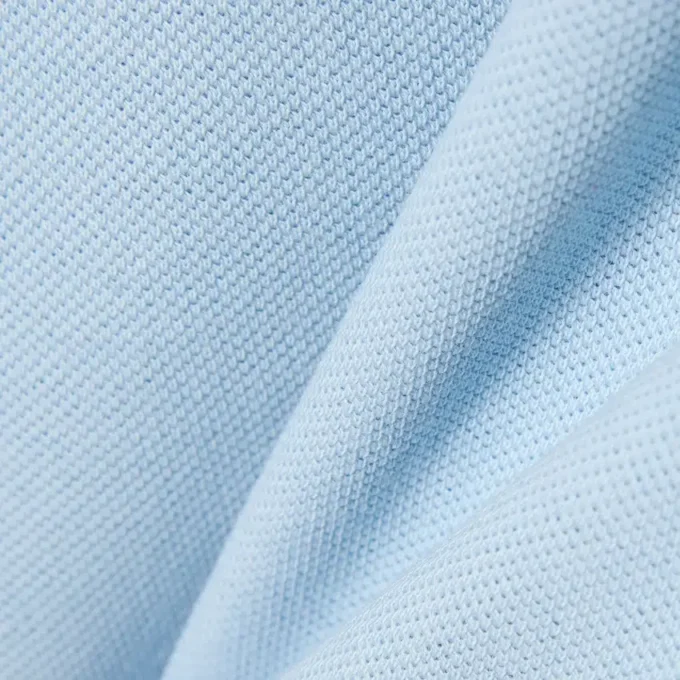 Camisa de manga curta em piqué com corte descontraído