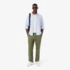 Camisa Oxford às riscas de corte regular para homem