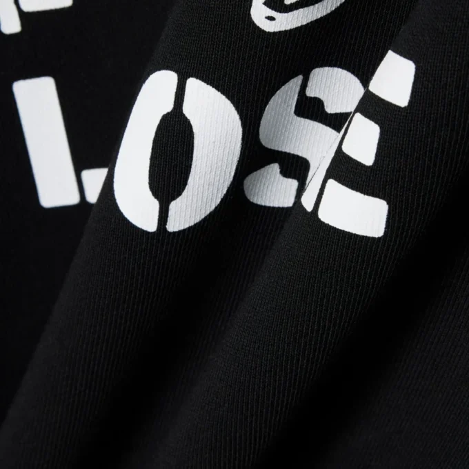Camisola com capuz de corte largo e estampado