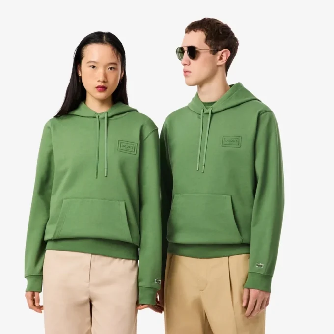 Camisola com capuz e logótipo em relevo