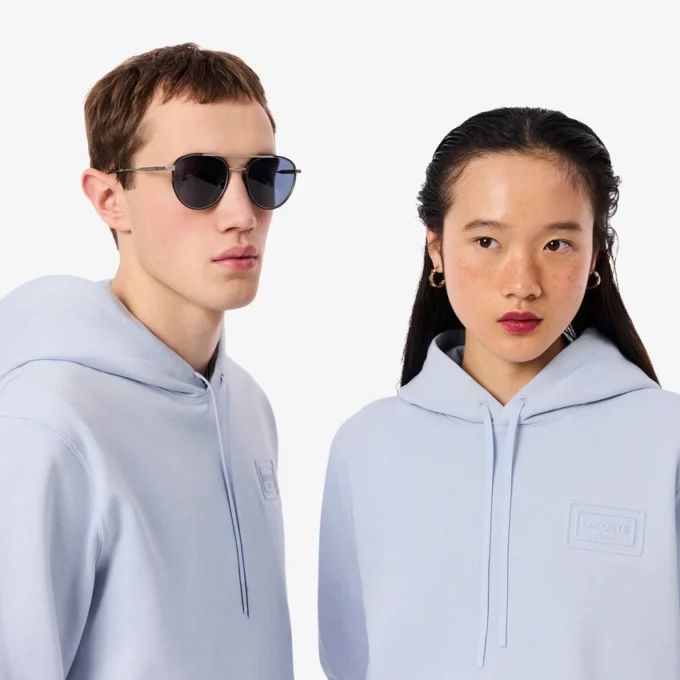 Camisola com capuz e logótipo em relevo
