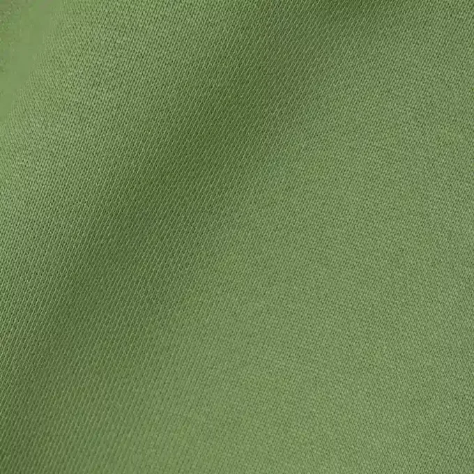 Camisola com capuz e logótipo em relevo