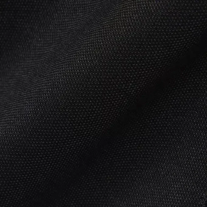 Camisola com fecho e detalhes decorativos