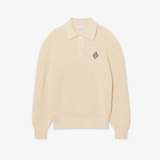 Camisola com gola polo em malha canelada com detalhes em pérola