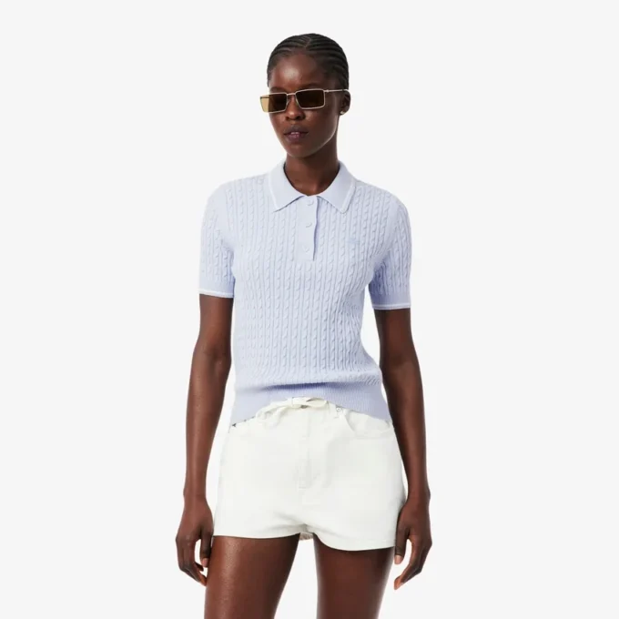 Camisola com gola polo em malha trançada às riscas