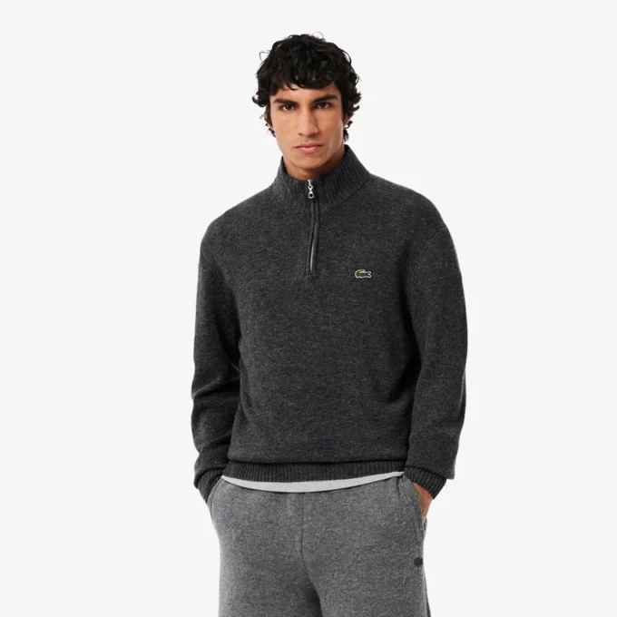Camisola de lã com gola alta e fecho para homem