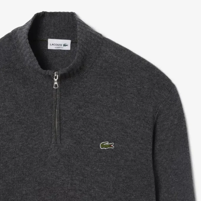 Camisola de lã com gola alta e fecho para homem