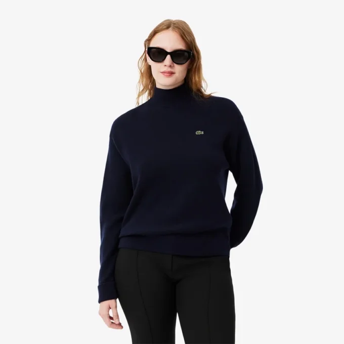 Camisola de lã de gola alta com corte descontraído para mulher