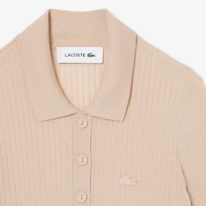 Camisola de lã merino com gola polo em malha canelada 3D