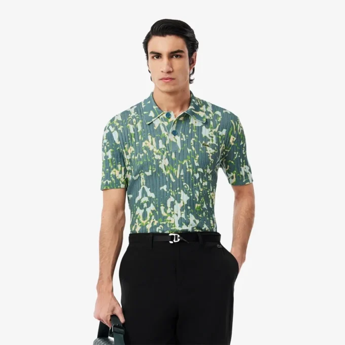 Camisola de manga curta com gola polo e estampado gráfico para homem