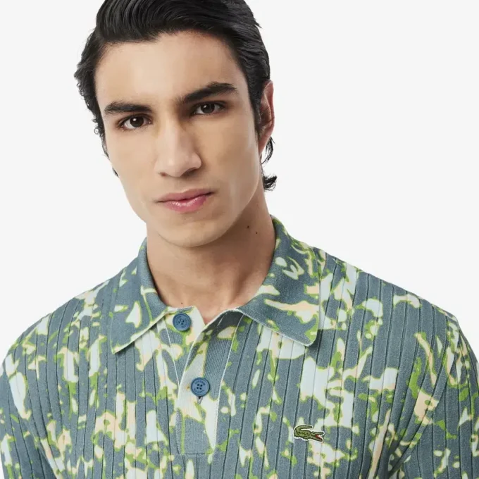 Camisola de manga curta com gola polo e estampado gráfico para homem
