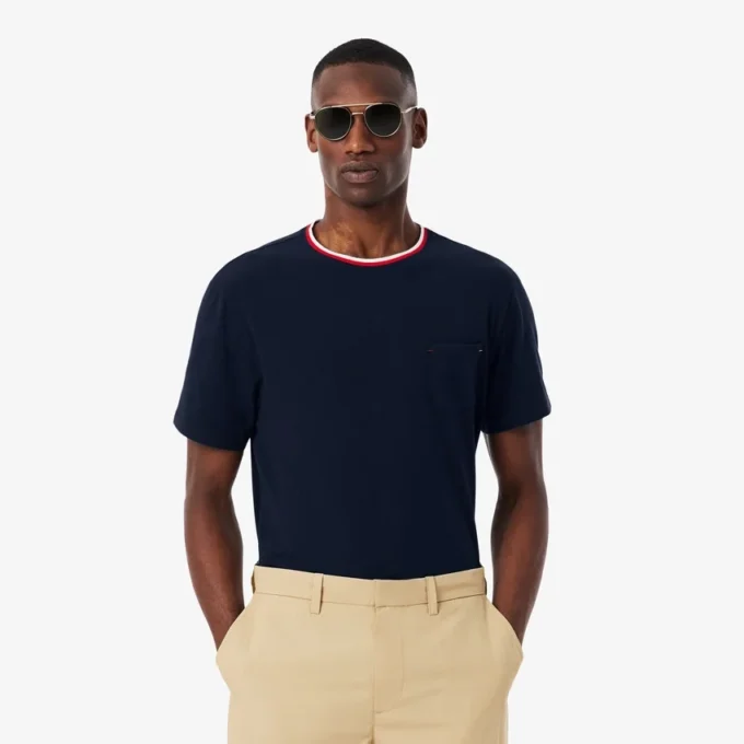 Camisola de pijama masculina com gola contrastante