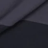 Casaco com capuz e fecho em blocos de cor