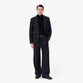 Conjunto de presente com cinto de couro liso e fivela
