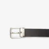 Conjunto de presente com cinto de couro liso e fivela