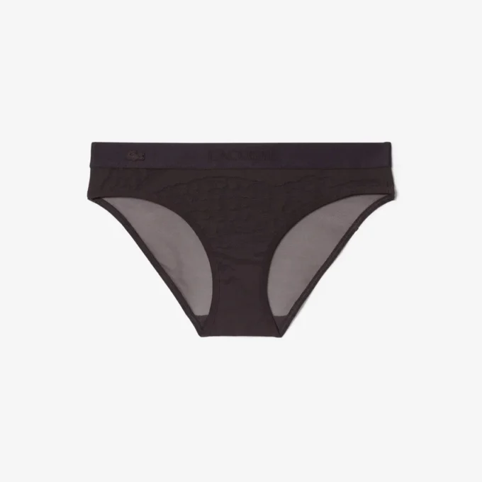 Cueca de malha com marca na cintura