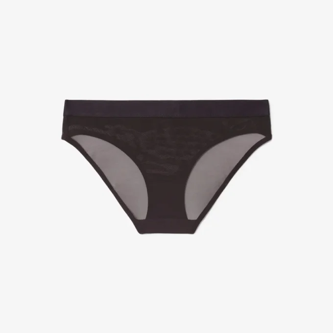 Cueca de malha com marca na cintura
