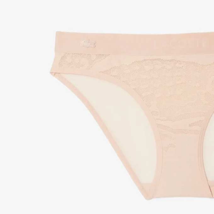 Cueca de malha com marca na cintura