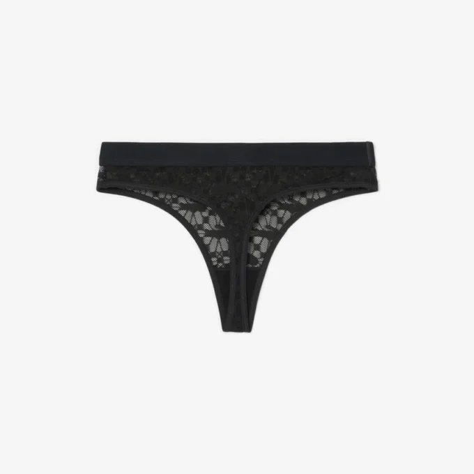 Cueca fio dental com renda e logótipo na cintura