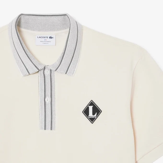 Fabricado em França Polo com emblema de corte clássico