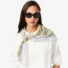 Lenço feminino com estampado Chantaco