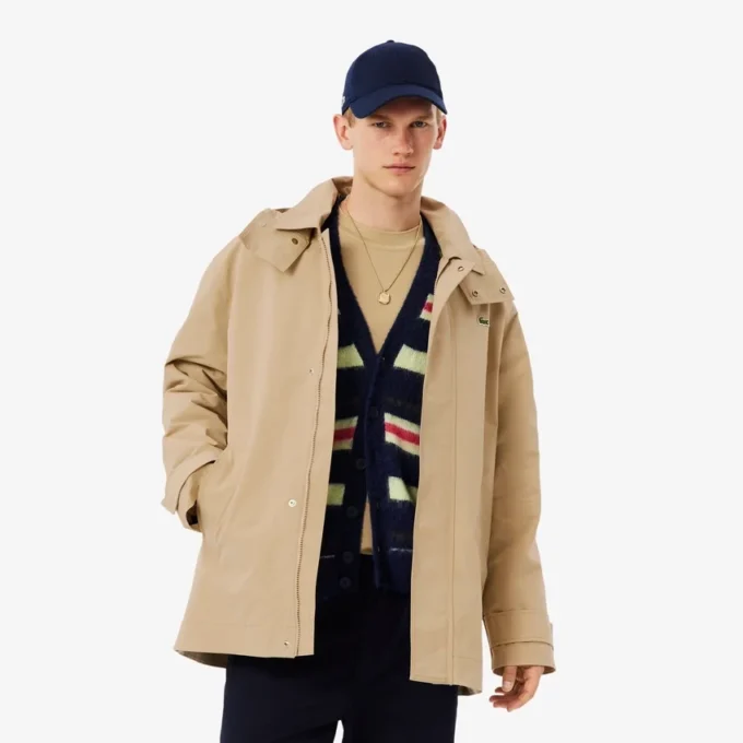 Parka com capuz repelente de água de comprimento médio para homem