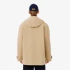 Parka com capuz repelente de água de comprimento médio para homem
