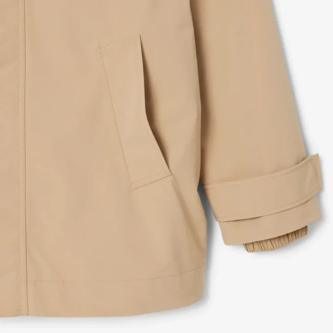 Parka com capuz repelente de água de comprimento médio para homem