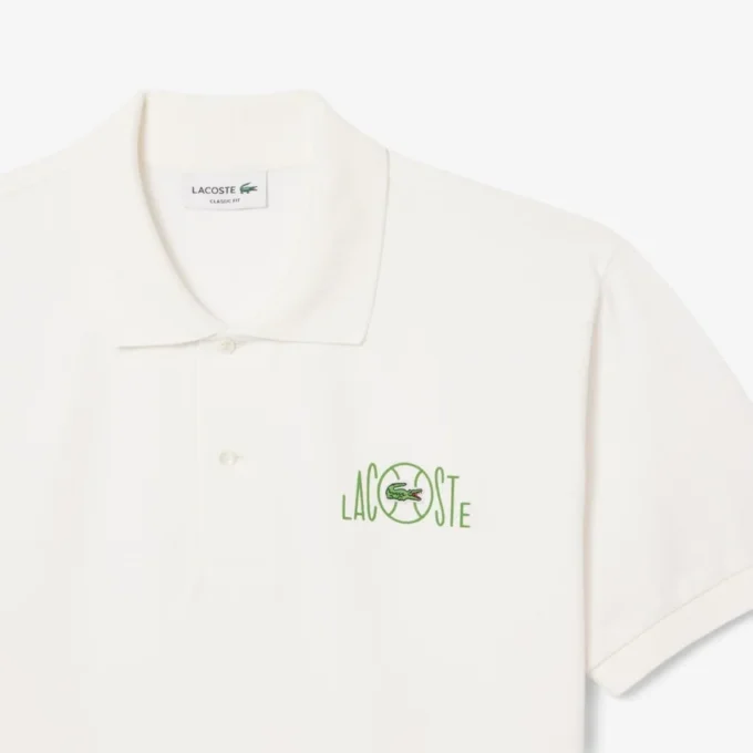 Polo com corte clássico e logótipo gráfico