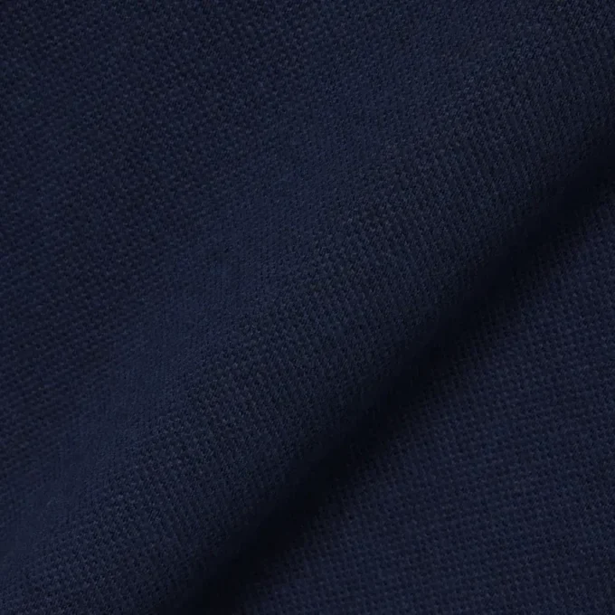 Polo de algodão e linho com corte clássico