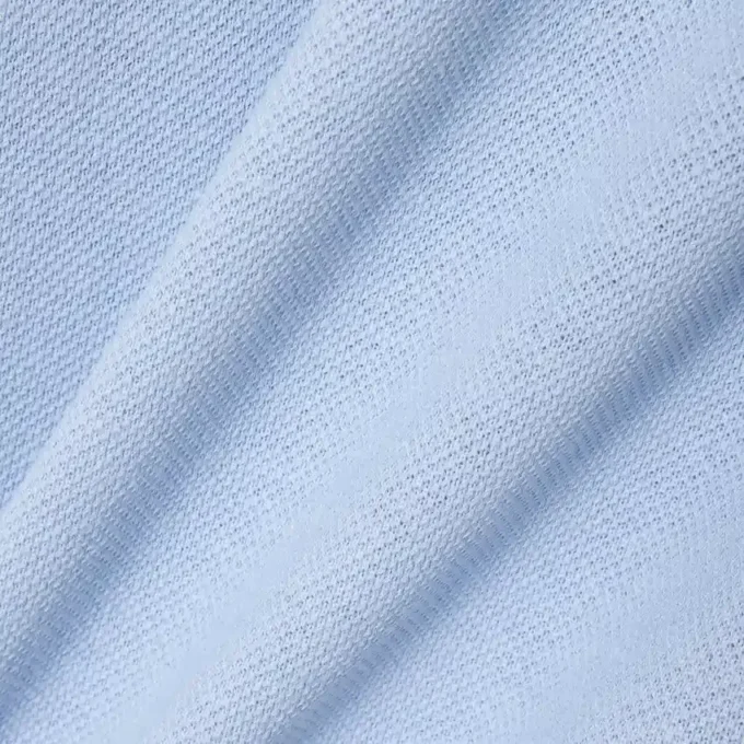 Polo de algodão e linho com corte clássico