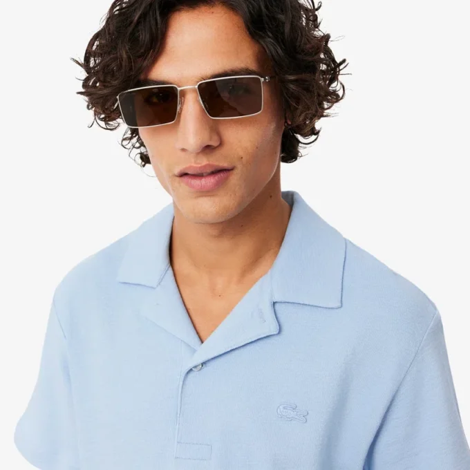 Polo de corte clássico com textura