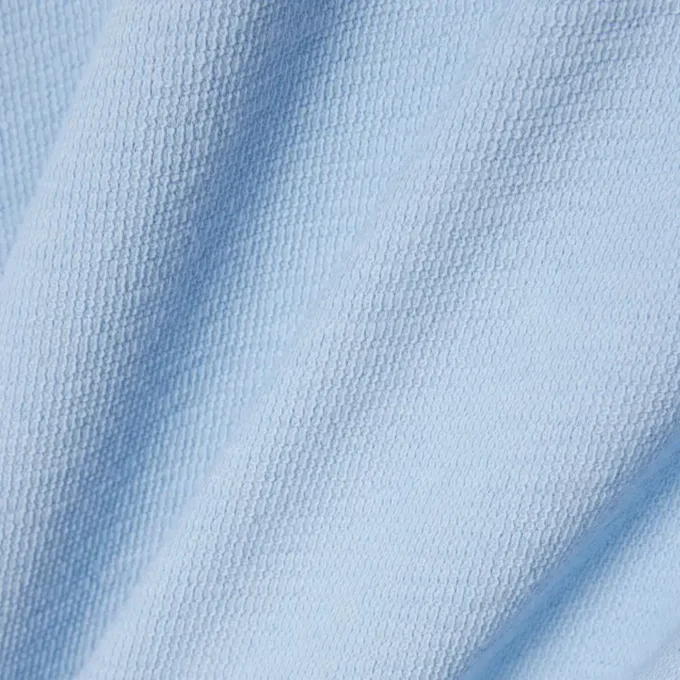 Polo de corte clássico com textura